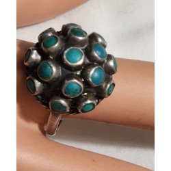 STERLING RING, W, BEZEL SET TURQUOISE CLUSTER STONES S-8 OPEN SHANK ALLOWS FOR ADJUSTMENT STERLING RING, W, BEZEL SET TURQUOISE CLUSTER STONES S-8 OPEN SHANK ALLOWS FOR ADJUSTMENT