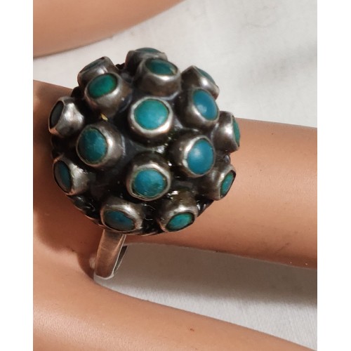 STERLING RING, W, BEZEL SET TURQUOISE CLUSTER STONES S-8 OPEN SHANK ALLOWS FOR ADJUSTMENT