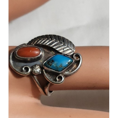 STERLING NAVAJO RING W, RED CORAL AND TURQUOISE S-7,WT.4.6 GRAMS