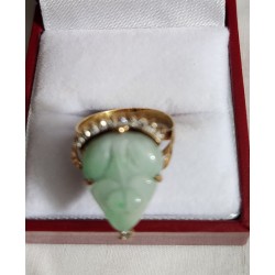 14kt ESTATE VINTAGE JADE RING W, 10 DIAMONDS 14kt ESTATE VINTAGE JADE RING W, 10 DIAMONDS