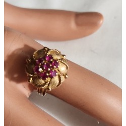 14KT VINTAGE YELLOW GOLD RING W, CLUSTER RUBIES S-7.5, WT. 3.2 GRAMS 14KT VINTAGE YELLOW GOLD RING W, CLUSTER RUBIES S-7.5, WT. 3.2 GRAMS